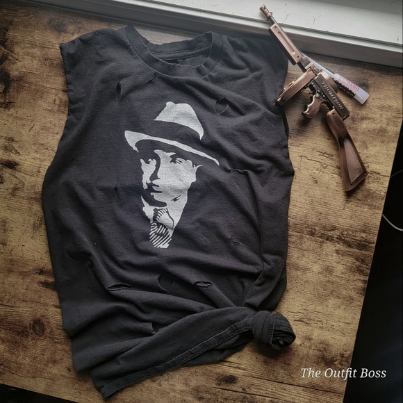 Chicago Outfit Boss "Al Capone" Distressed T-shirt - Picture 1 of 8